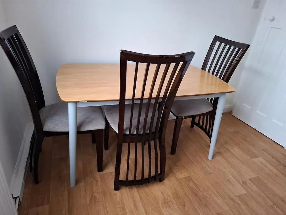 1 Bedroom Flat Near Heathrow Airport Feltham