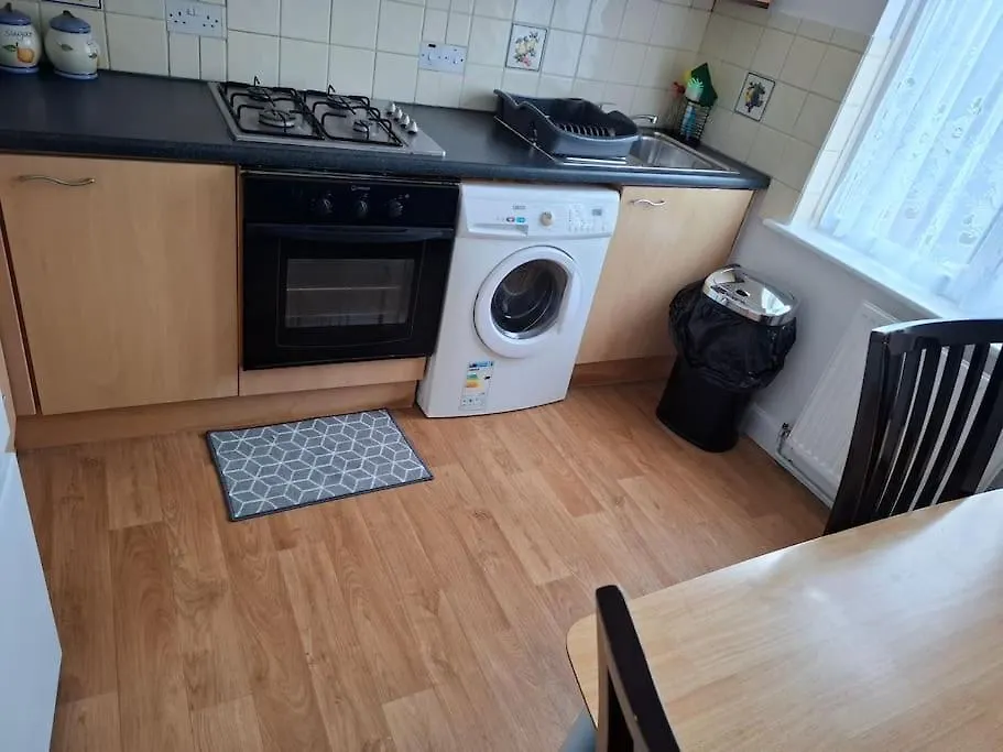 1 Bedroom Flat Near Heathrow Airport Feltham Wielka Brytania
