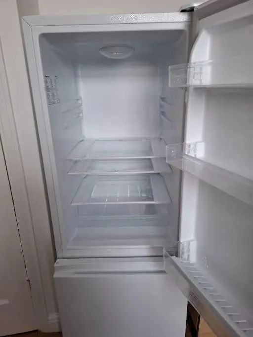 1 Bedroom Flat Near Heathrow Airport Feltham